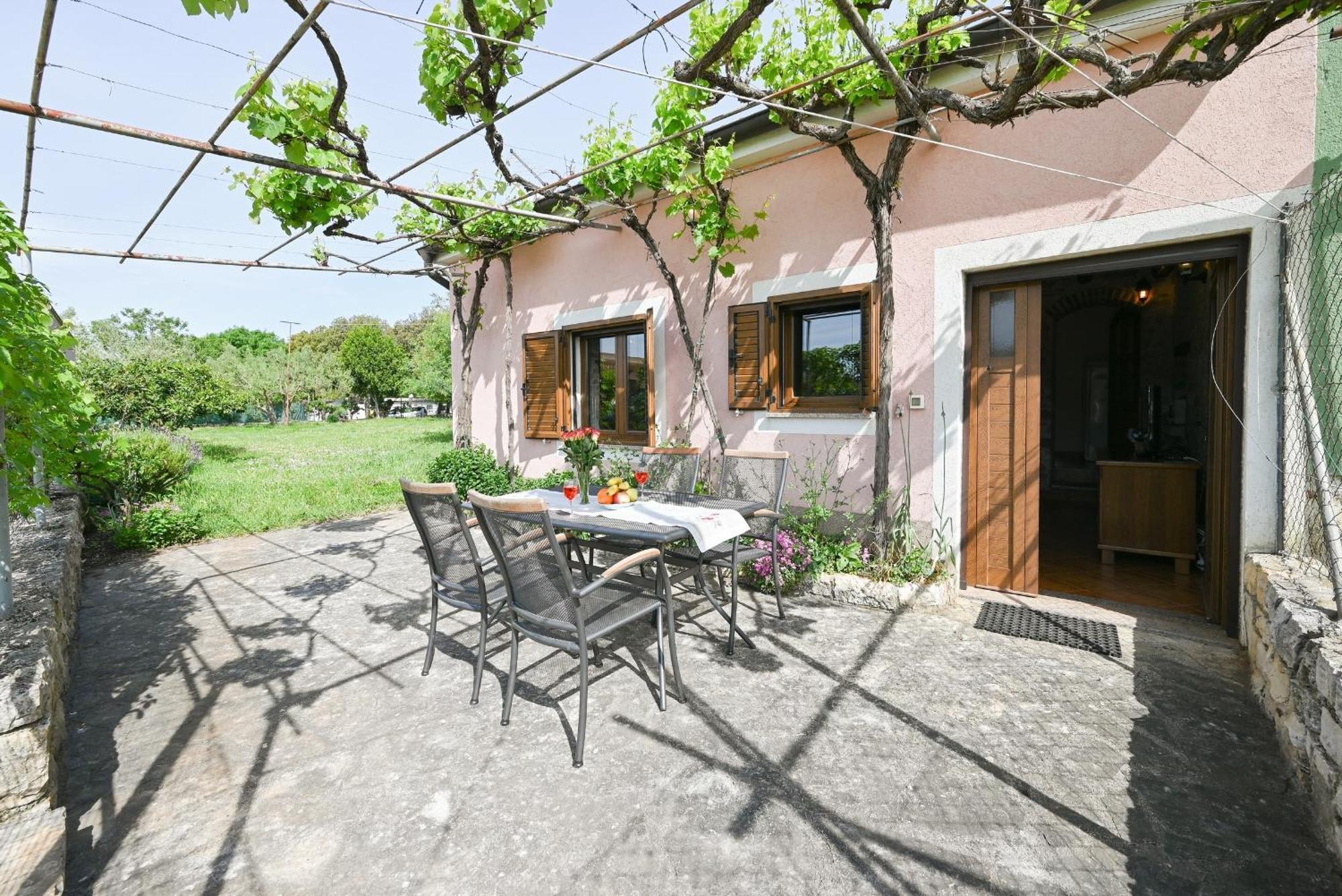 Orbanic Valalta Apartamento